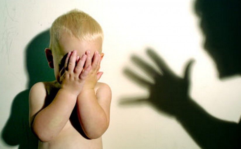 Masalah Keluarga: Waspadai Orangtua Durhaka pada Anak