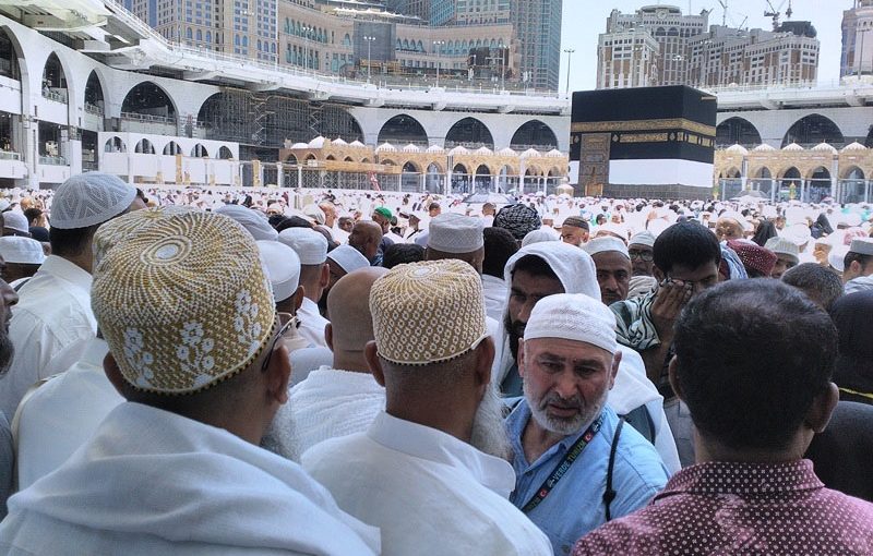 Khatib Jumat Masjidil Haram Ajak Umat Islam Bersatu – Check Porsi Haji App