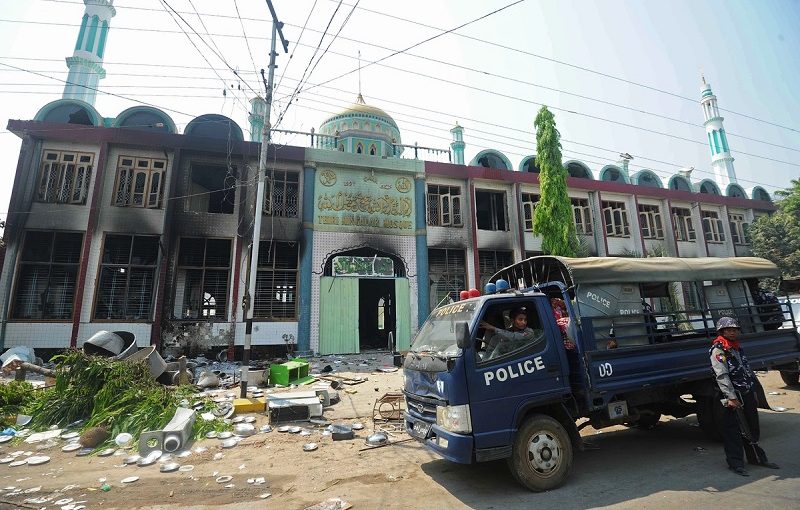 Pejabat Senior Pemerintah Myanmar Berjanji Hancurkan 12 Masjid dan 35 Madrasah di Rakhine
