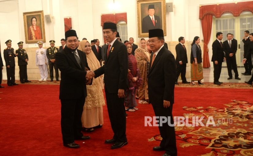 Jokowi Tetapkan Kiai As’ad Syamsul Arifin Sebagai Pahlawan Nasional