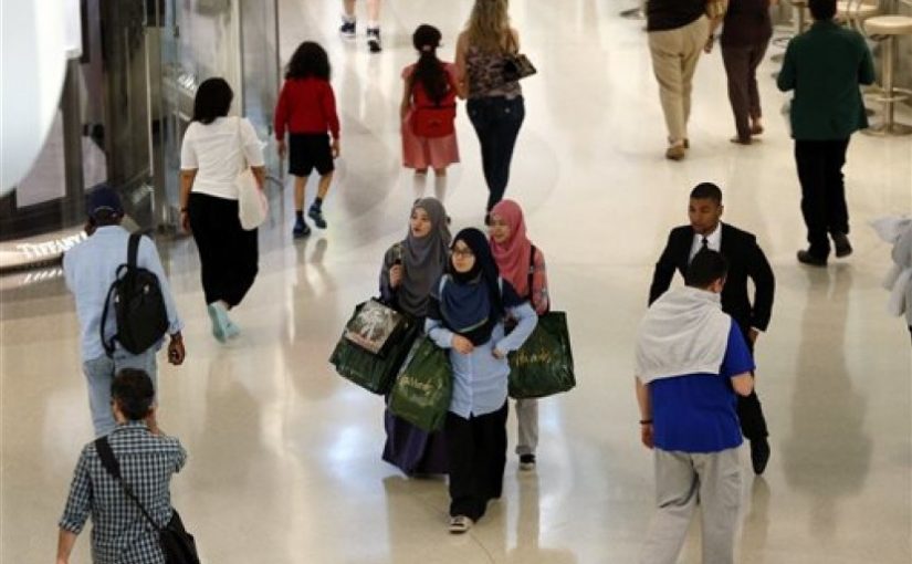 Komunitas Muslim Inggris Temukan Alquran Dibuang di Tempat Sampah