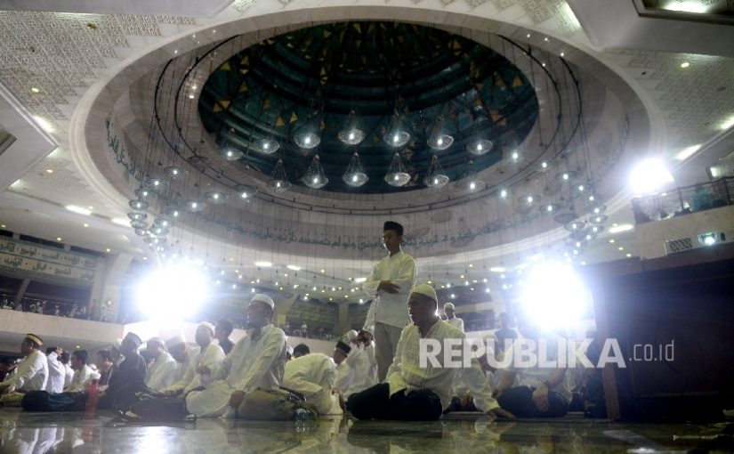 Ingin Jauh dari Kemiskinan dan Keberkahan Melimpah? Perbanyak Bacaan Ini