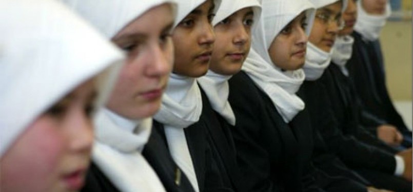 Muslim Inggris Paling Religius Ketimbang Umat Agama Lain