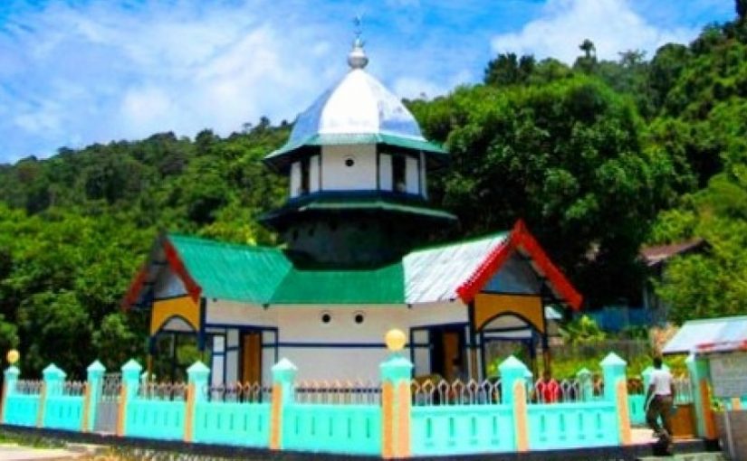 Tiga Masjid Bersejarah di Tanah Papua