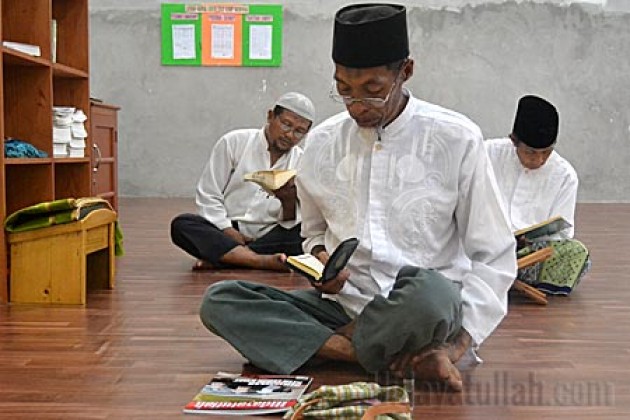 Keutamaan Membaca Al-Quran