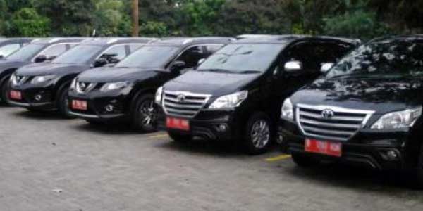 Hukum Mobil Plat Merah untuk Kepentingan Pribadi