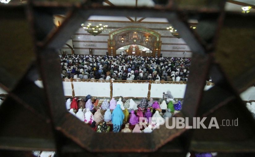 Hari Pertama Ramadhan, Umat Diminta Perbanyak Ibadah