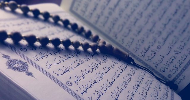 Membakar Mushaf Al-Qur’an untuk Kesembuhan Orang Sakit