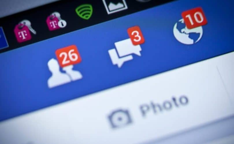 Hukum Berjualan Di Facebook Dan Beriklan Di Kolom Komentar