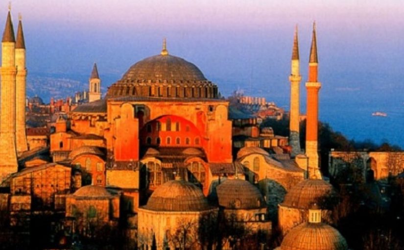Hagia Sophia, dari Gereja, Masjid, Hingga Museum