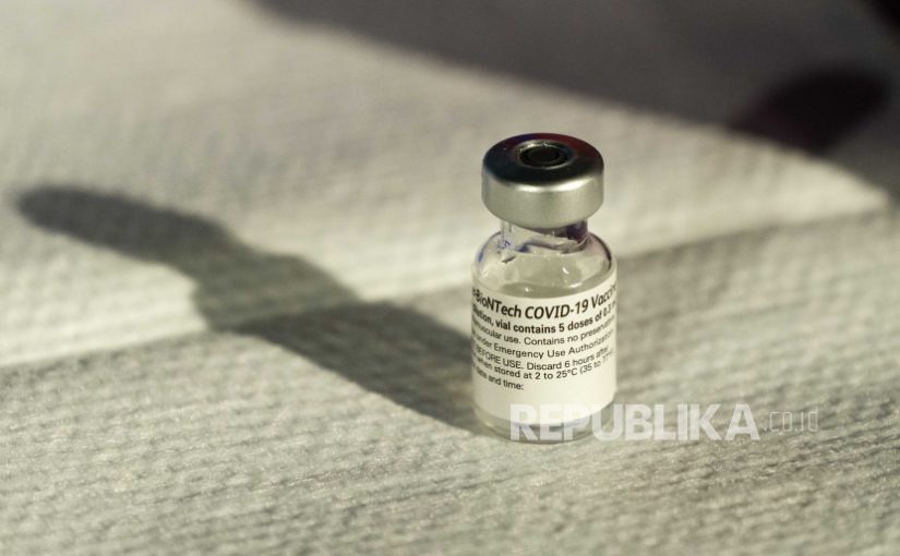 Hoaks Tentang Vaksin Bisa Hambat Imunisasi Umat Muslim