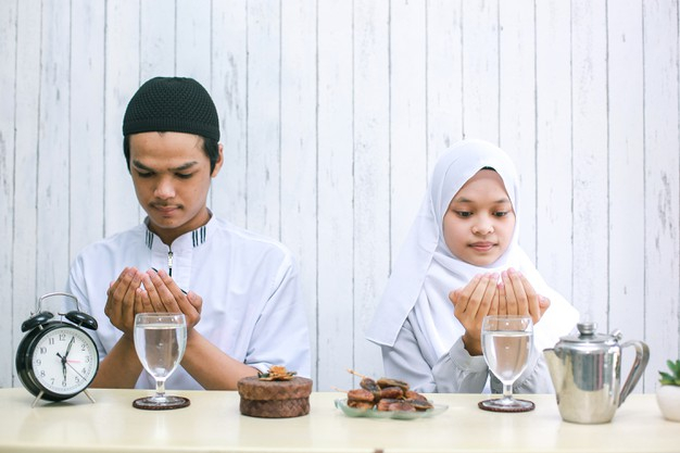 Hukum Menggabung Puasa Qadha Ramadhan dan Puasa Sunah Syawal