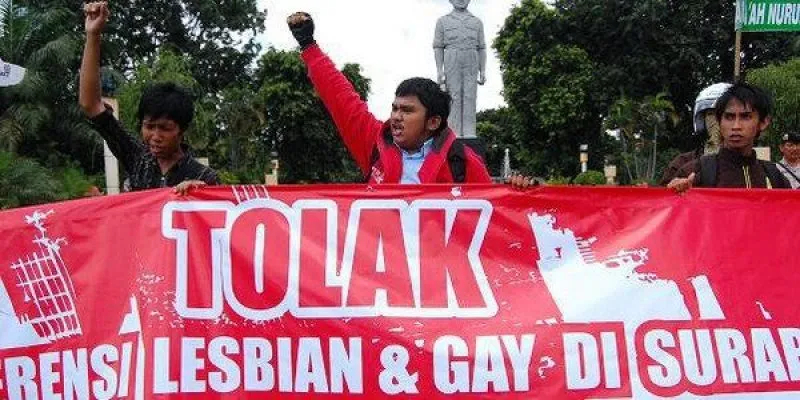 Homoseksual dan Kebebasan Seksual: Melawan Pancasila!