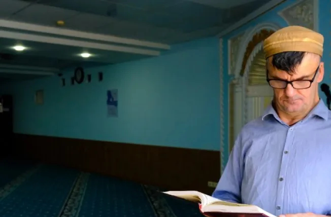 Penyandang Disabilitas Ini Masuk Islam Setelah Berlindung di Masjid