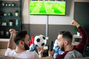 Hukum Mengumpat Saat Menonton Piala dunia