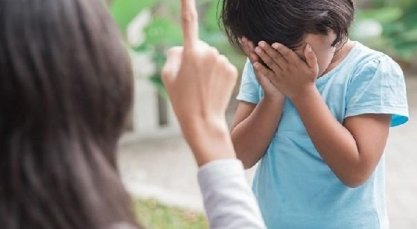 Berhenti Menjadi Toxic Parents; Inilah Anjuran Islam Membahagiakan Anak