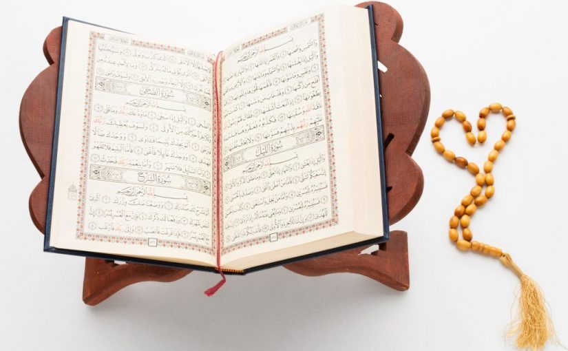 Apakah Non Muslim Boleh Memegang Al-Qur’an