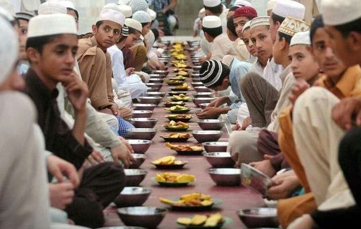 Pahala Memberi Makan Orang Berpuasa