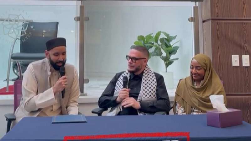 Aktivis Pembela Palestina Shaun King dan Istrinya Memeluk Islam di Bulan Ramadhan